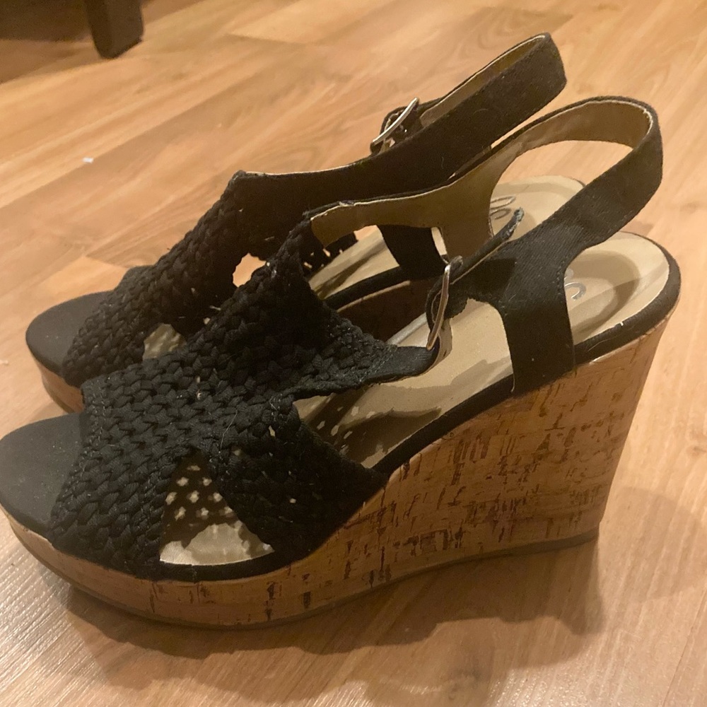 SO Taffy Wedge Sandals- Black